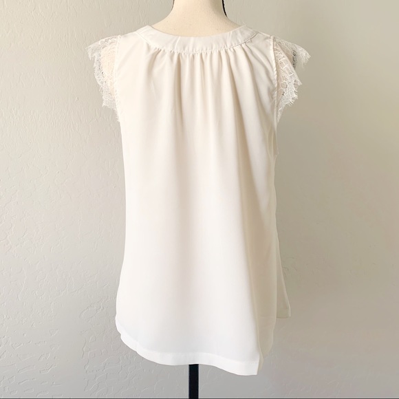 Scalloped Lace White Top - Picture 7 of 7